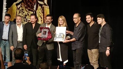 عمرو محمود ياسين بعد عرض فيلم تسجيلي عن والده: بكيت ومقدرتش أمسك نفسي