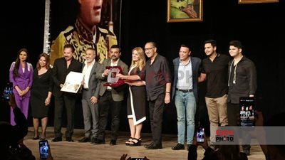 بحضور عائلته.. 10 صور من احتفالية تكريم اسم محمود ياسين في المركز القومي للمسرح 