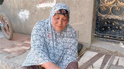 خالتي فرنسا بالفيوم.. سيدة تمتهن إصلاح العجل: علمت نفسي علشان أصرف على ولادي