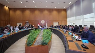 وزير التعليم العالي يؤكد على ضرورة تطوير الرؤية الحالية للاتحاد الرياضي 