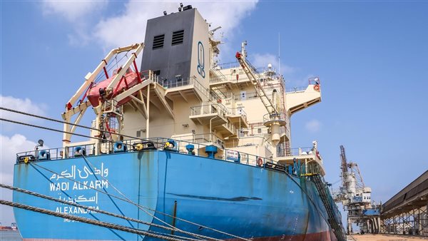 ميناء دمياط