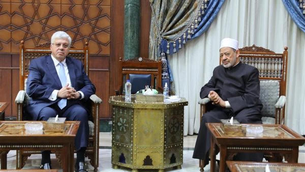 شيخ الأزهر يستقبل