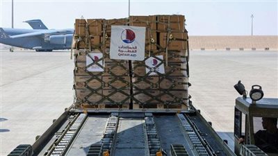 مطار العريش يستقبل 3 طائرات من قطر والسعودية تحمل مواد إغاثية لغزة