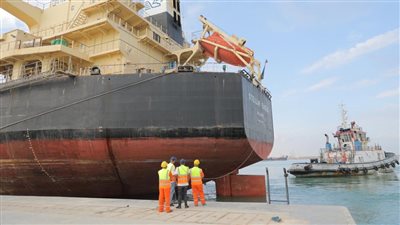 إعادة فتح ميناء العريش البحري بعد تحسن الأحوال الجوية 