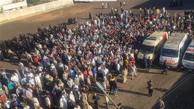 جنازة مهيبة.. تشييع جثامين 3 شباب توفوا في حادث سباق دراجتين ناريتين بالدقهلية 