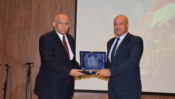 أسامة طلعت يكرم أبطال