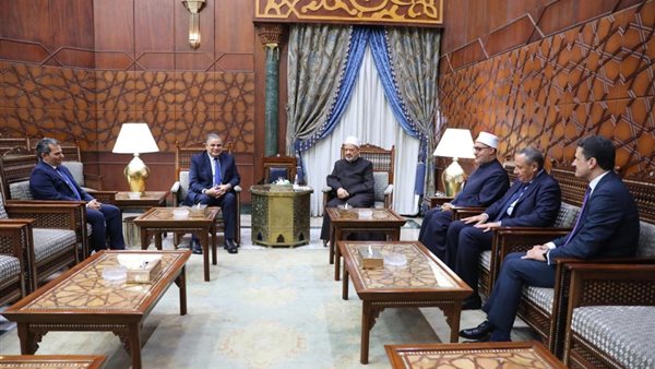 شيخ الأزهر خلال يستقبل