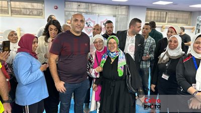 وعد فأوفى.. هاني العتال يفتتح الجيم الخاص بالسيدات ويدعم لاعبي السباحة بأدوات جديدة