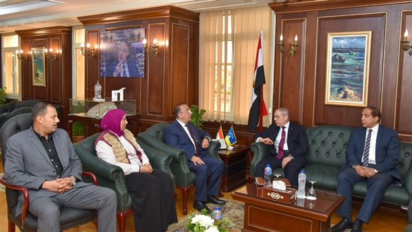 محافظ الإسكندرية