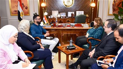 وزيرة الهجرة تستقبل مهندسًا مصريًا في فنلندا لبحث التعاون في التدريب المهني للشباب 