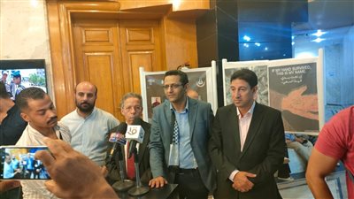 نقيبا الأطباء والبيطريين يشاركان في وقفة الصحفيين ضد جرائم الجيش الإسرائيلي