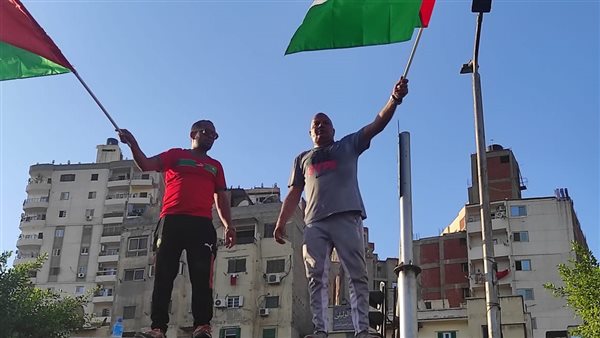 عادل شكل يقود وقفة