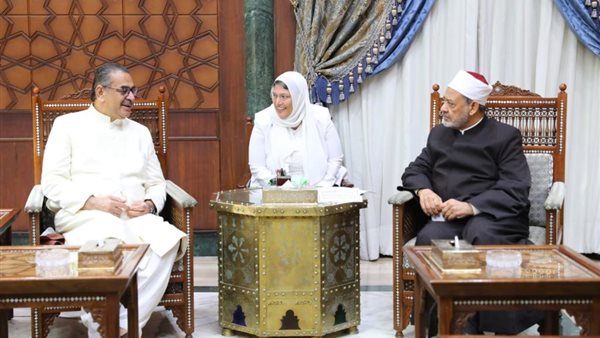 شبخ الأزهر يستقبل