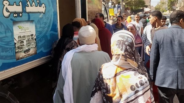 إقبال المواطنين على