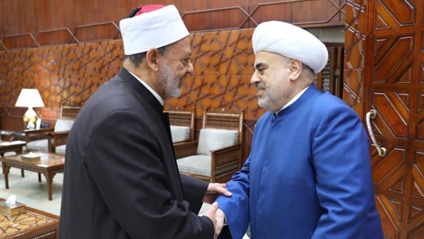 شيخ الأزهر يستقبل