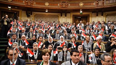 تمزيق اتفاقية كامب ديفيد في البرلمان.. ما القصة؟