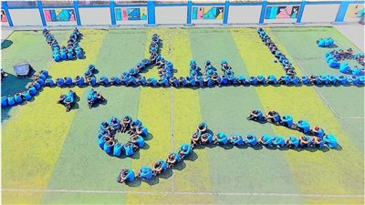 طلاب مدرسة ثانوية في الشرقية يدعمون القضية الفلسطينية بأجسادهم: فلسطين حرة