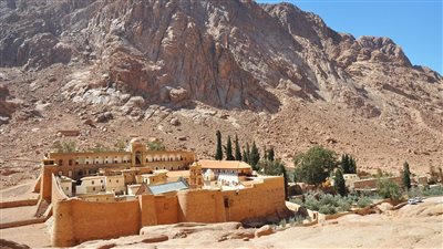 السياحة: وضع قرية سانت كاترين بجنوب سيناء على قائمة الترقي | صور 