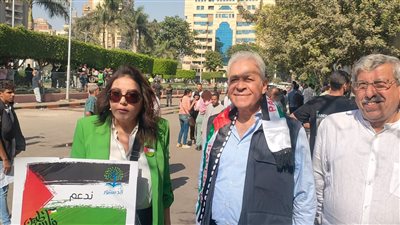 حمدين صباحي وجميلة إسماعيل يقودان تظاهرات مسجد مصطفى محمود دعمًا للقضية الفلسطينية