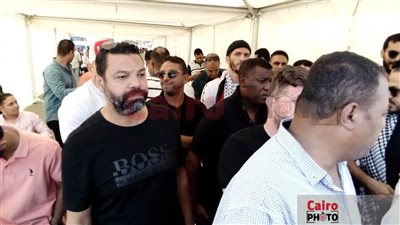 شخصيات عامة وإعلامية ورياضية تشارك في تظاهرات دعم فلسطين بالنصب التذكاري 