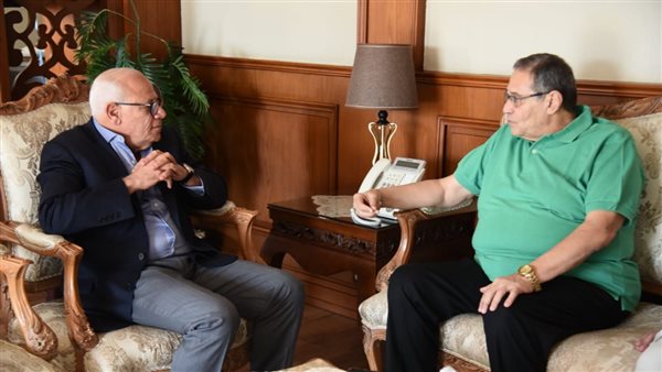 محافظ بورسعيد 