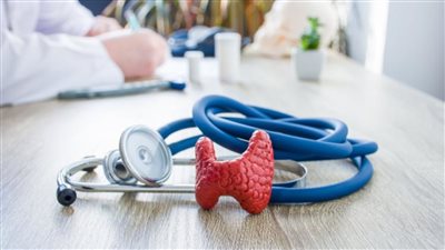 علاج الغدة الدرقية في المنزل.. الأعراض والأسباب والفرق بين قصور الغدة ونشاطها