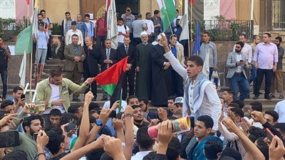 عميد كلية اللغة العربية بجامعة الأزهر ووكيلها يشاركون في وقفة تضامنية مع الأشقاء في فلسطين