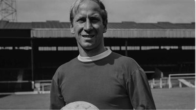 مانشستر يونايتد ينعى وفاة السير بوبي تشارلتون