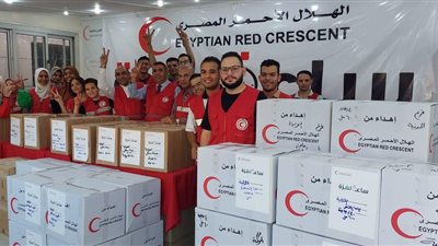 قلوبنا مع غزة.. الهلال الأحمر بالمنوفية يستعد لتجهيز ثاني قوافل الإغاثة لأهالي فلسطين| صور