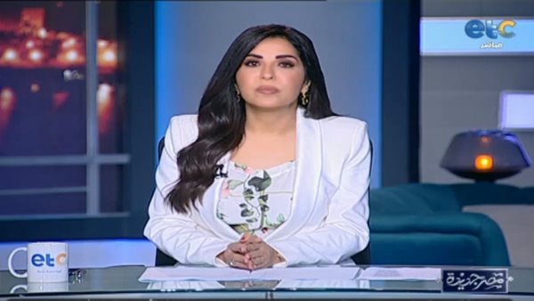 الإعلامية إنجى أنور