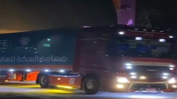 دخول شاحنات مساعدات