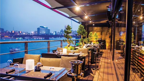 شركة بست للمطاعم_أرشيفية