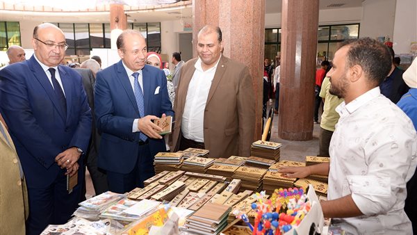 افتتاح المعرض 