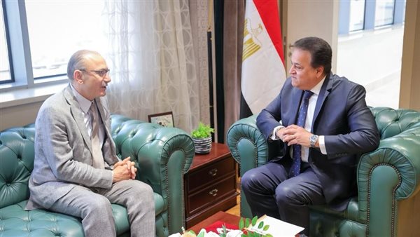 وزير الصحة في لقائه