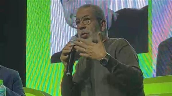 مدحت العدل من ندوته