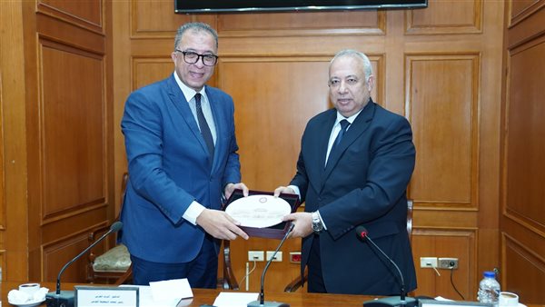 أشرف العربي