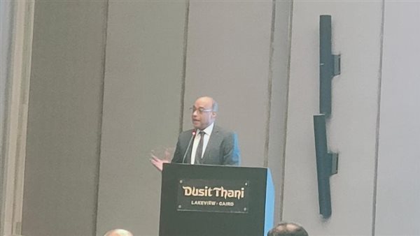 الدكتور أكرم حسن