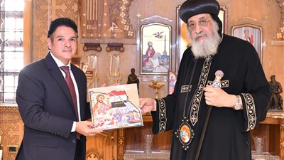 البابا تواضروس الثاني يستقبل السفير المصري الجديد في نيوزيلندا