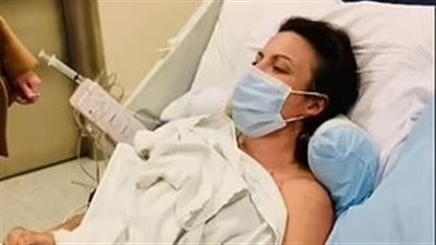 تعاني من عدم وجود نبض.. أمريكية مصابة بحالة وراثية نادرة بالقلب وتعيش على البطاريات