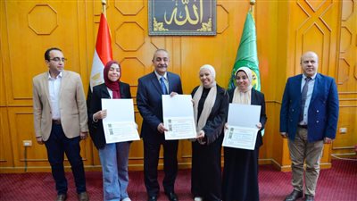 محافظ الإسماعيلية يكرم الفائزين في المبادرة الوطنية للمشروعات الخضراء الذكية