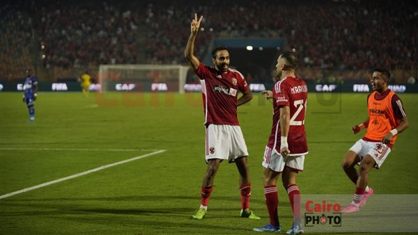 لاعبو الأهلي