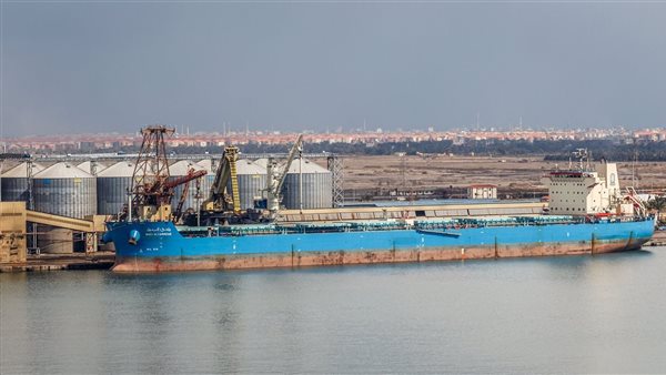 ميناء دمياط