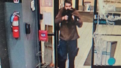 82 قتيلًا وجريحًا في إطلاق نار جماعي بأمريكا