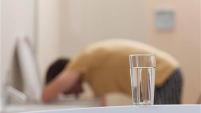 منها التوت والمحار..7 أطعمة يجب غسلها جيدا لتجنب الإصابة بالتسمم