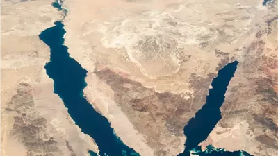 قيادي بحركة فتح: الاقتراب من سيناء يعني إشعال حرب في المنطقة