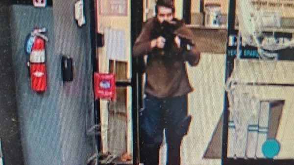  صورة الشخص مطلق