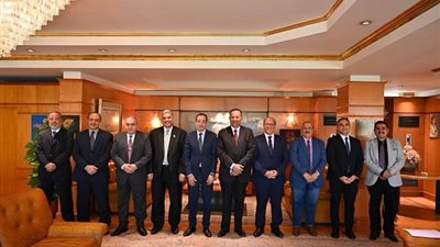 توقيع بروتوكول تعاون بين كليتي هندسة الحاسب بجامعة المنصورة الجديدة والذكاء الاصطناعي بالفيوم