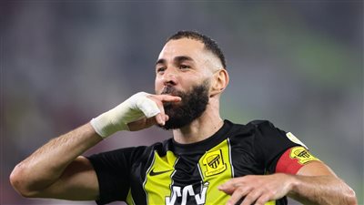 بنزيما يواصل الغياب عن اتحاد جدة