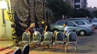 استعدادات عزاء زوجة الفنان سمسم شهاب في مسجد بإمبابة | بث مباشر