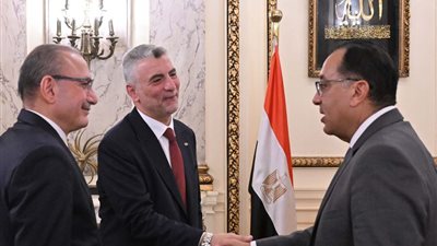 مدبولي يلتقي وزير التجارة التركي لبحث تعزيز العلاقات التجارية والاستثمارية